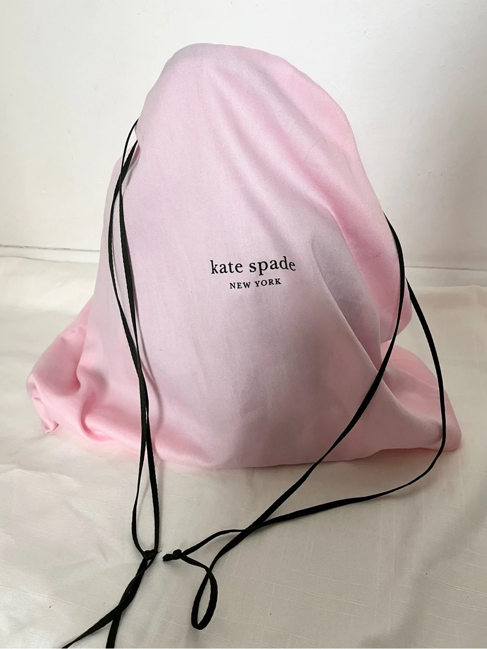 Kate Spade Sylvia Lotus flower Lilly Dome satchel crossbody bag with dust bag
